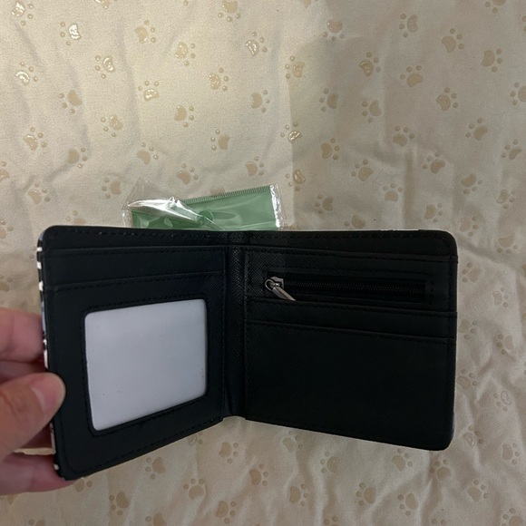 Nightmare Before Christmas wallet and keychain - Picture 3 of 3